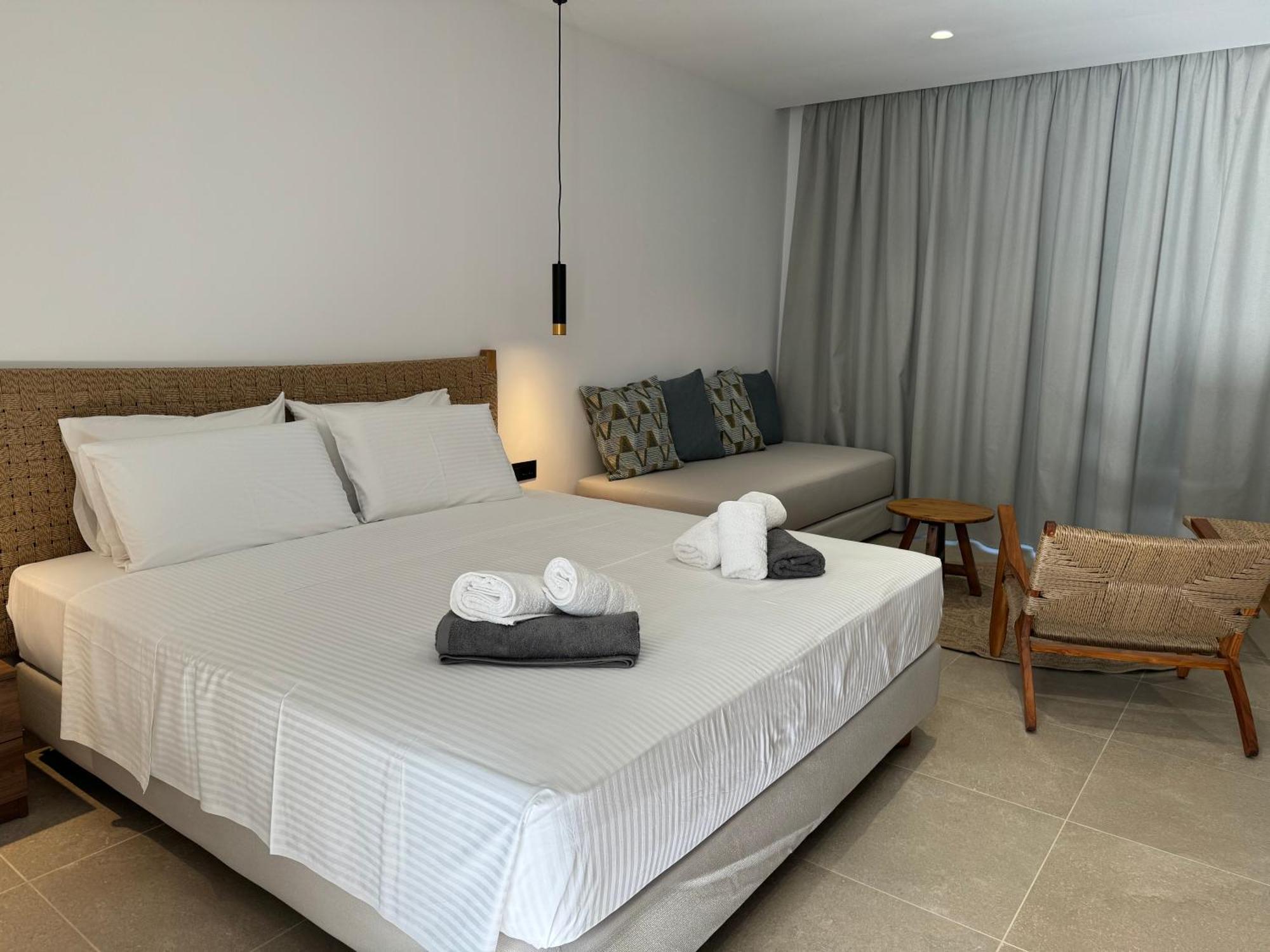 Johannes Boutique Apartments & Suites Afantou Ngoại thất bức ảnh